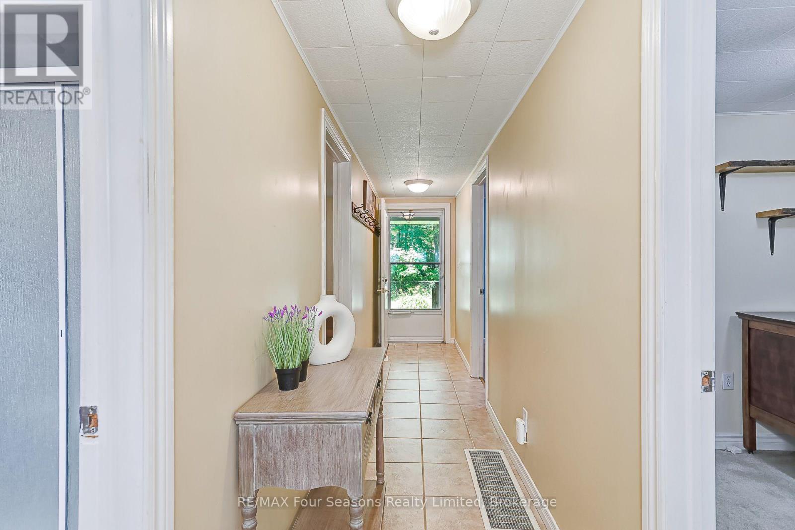511 Oxbow Park Drive, Wasaga Beach, Ontario  L9Z 2T9 - Photo 26 - S13833198