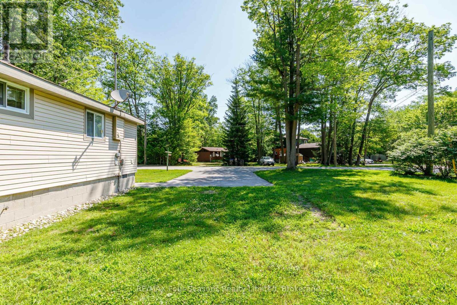 511 Oxbow Park Drive, Wasaga Beach, Ontario  L9Z 2T9 - Photo 30 - S13833198