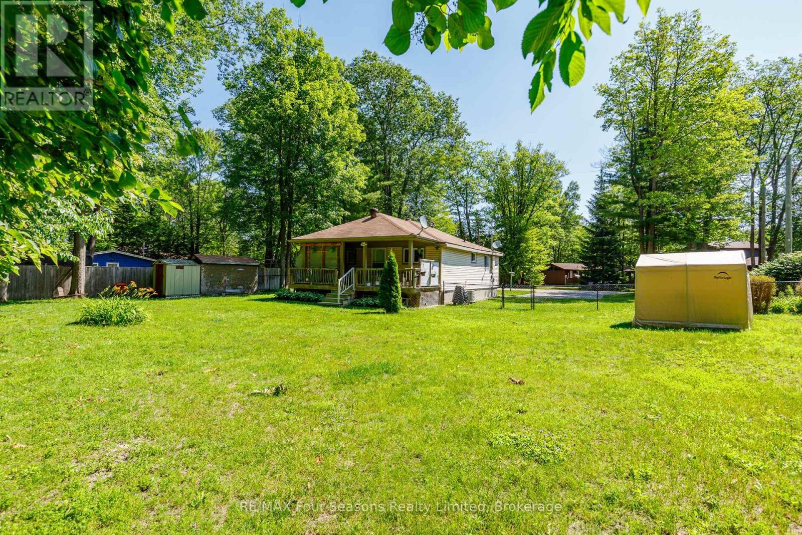 511 Oxbow Park Drive, Wasaga Beach, Ontario  L9Z 2T9 - Photo 31 - S13833198
