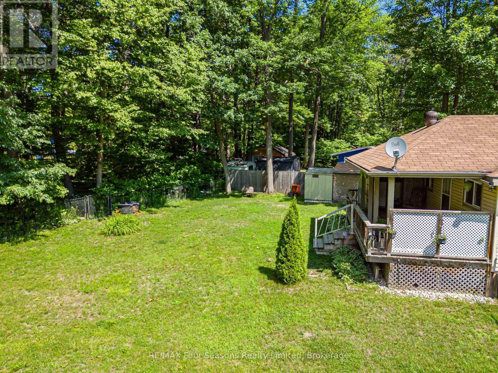 511 Oxbow Park Drive, Wasaga Beach, Ontario  L9Z 2T9 - Photo 35 - S13833198