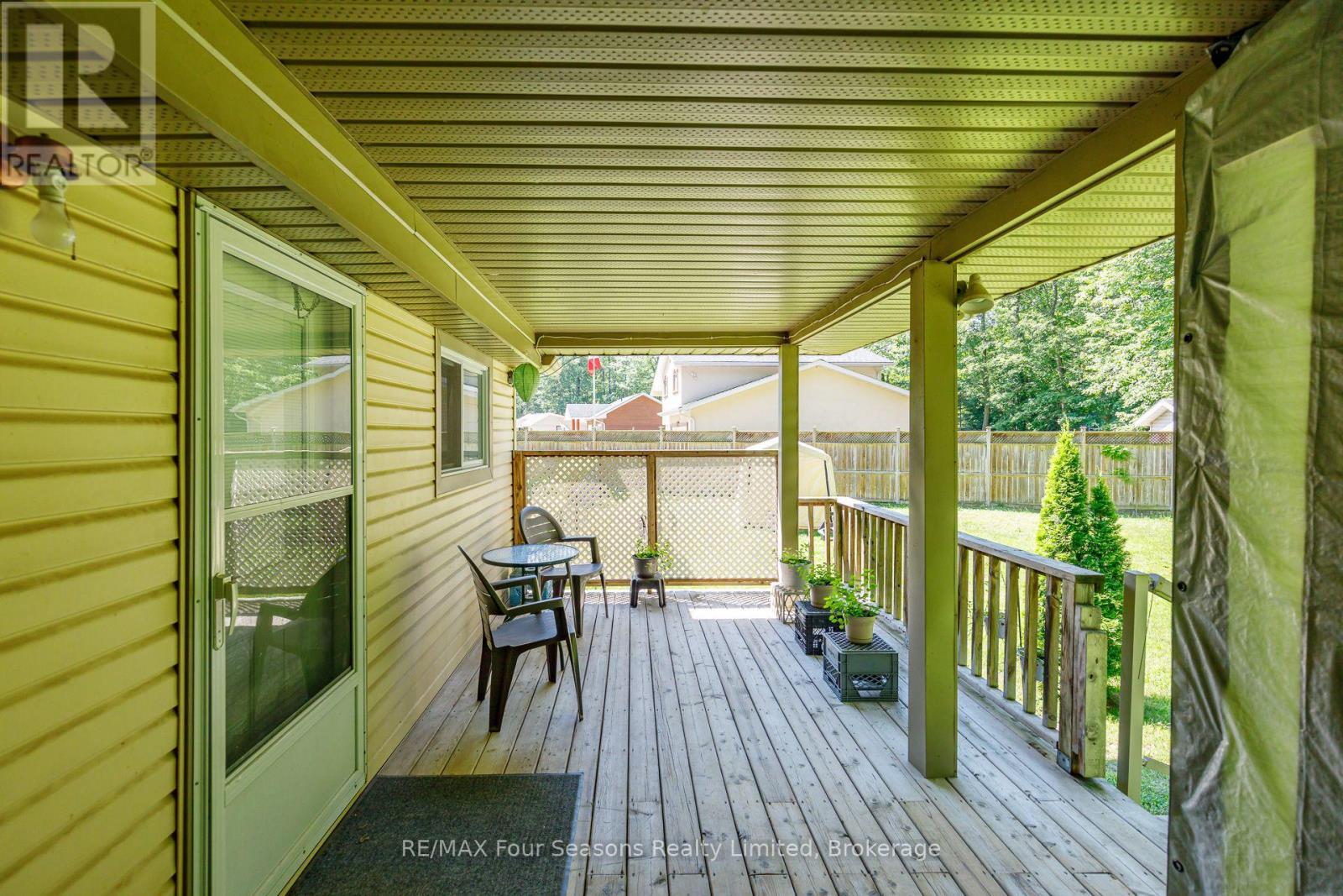 511 Oxbow Park Drive, Wasaga Beach, Ontario  L9Z 2T9 - Photo 40 - S13833198