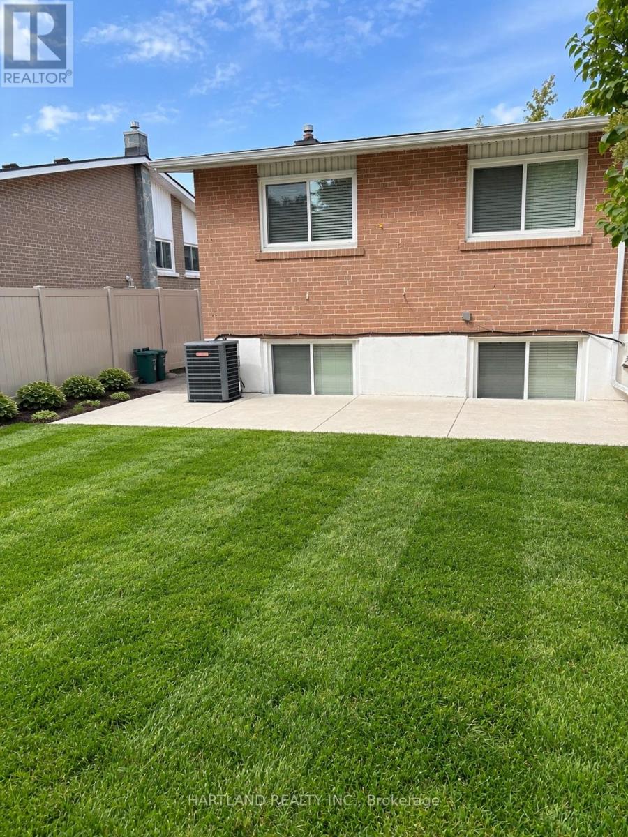 1841 Sandgate Crescent, Mississauga, Ontario  L5J 2E7 - Photo 13 - W13833194