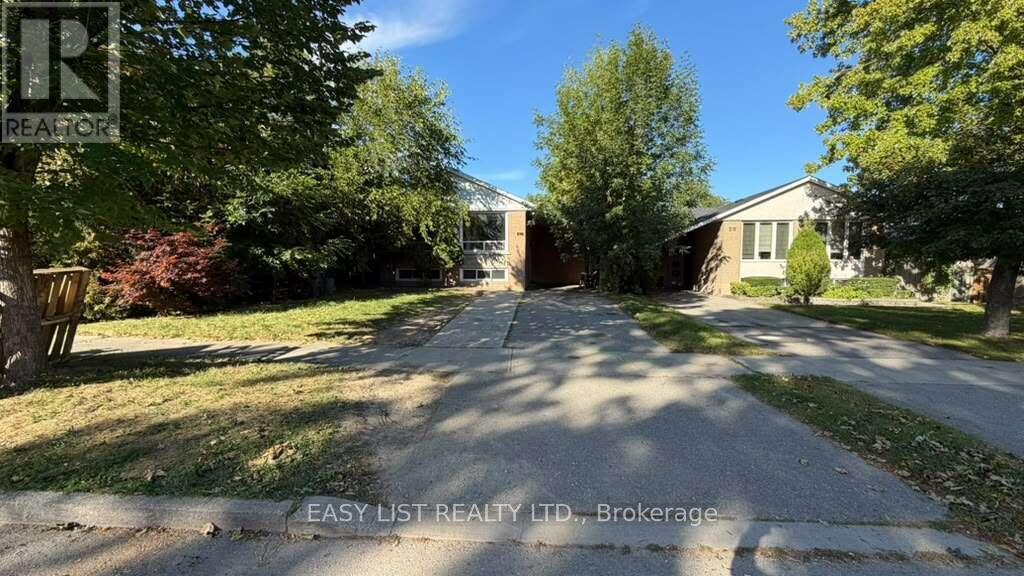 22 Foxcote Crescent, Toronto, Ontario  M9C 4B8 - Photo 2 - W13833204