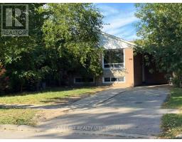 22 FOXCOTE CRESCENT, Toronto, Ontario