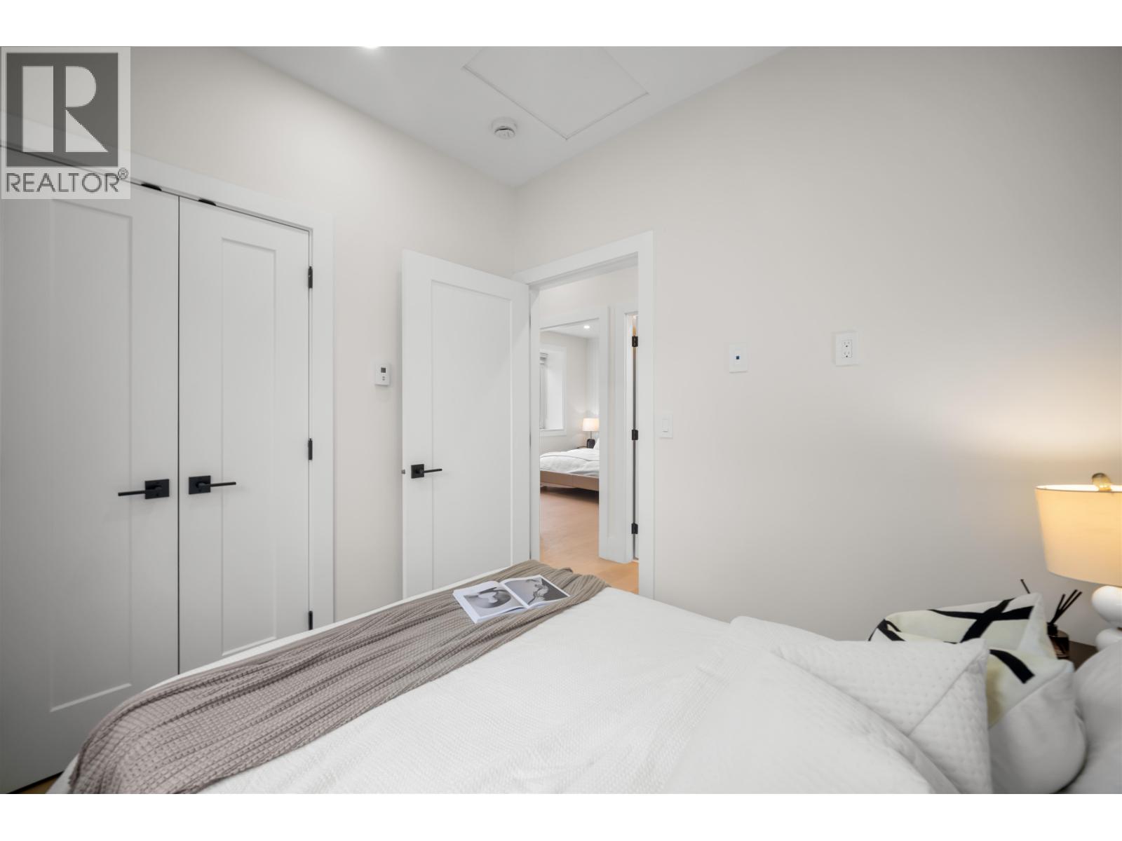 1554 W 66th Avenue, Vancouver, British Columbia  V6P 2R9 - Photo 13 - R3161088