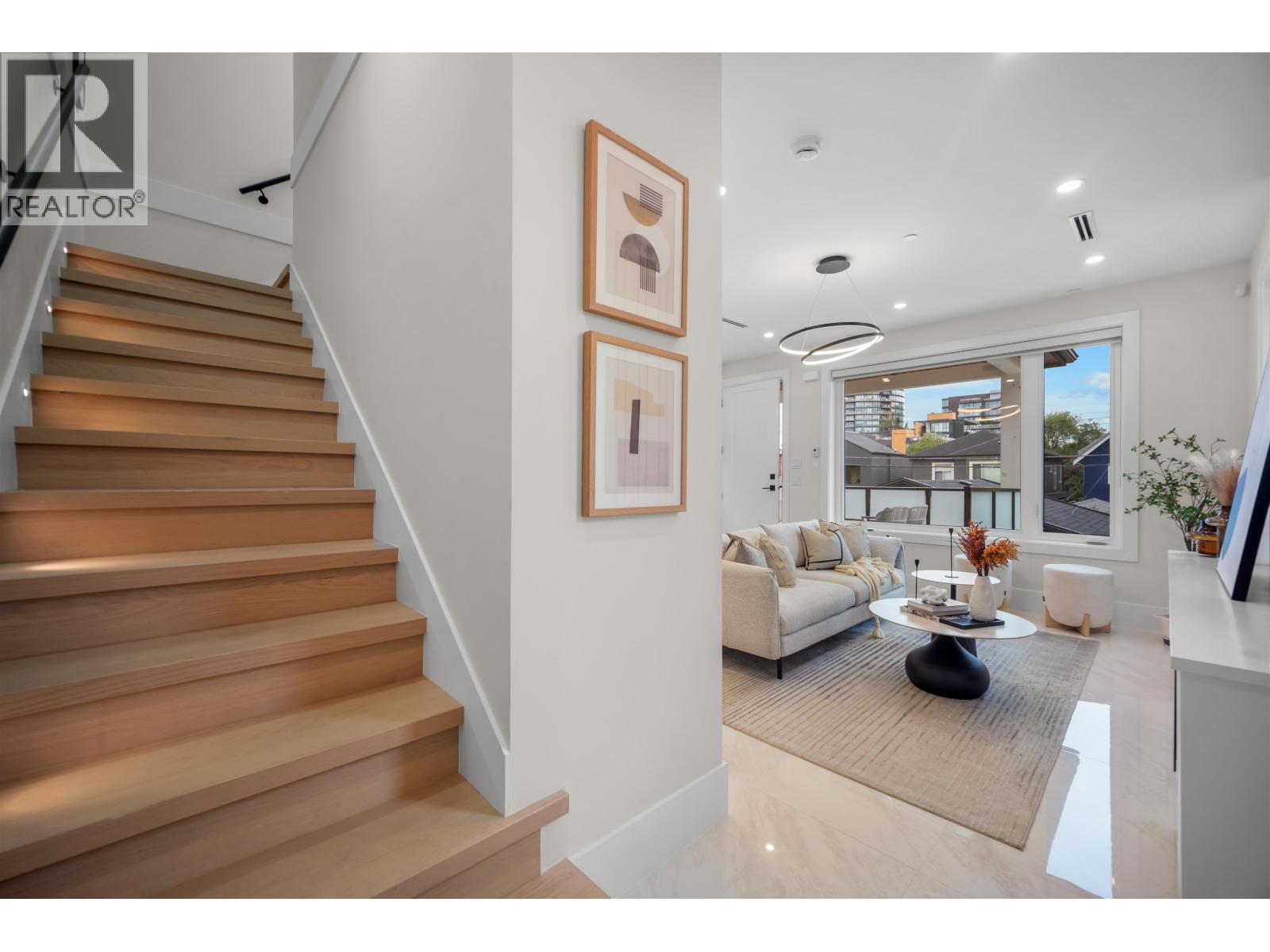 1554 W 66th Avenue, Vancouver, British Columbia  V6P 2R9 - Photo 3 - R3161088