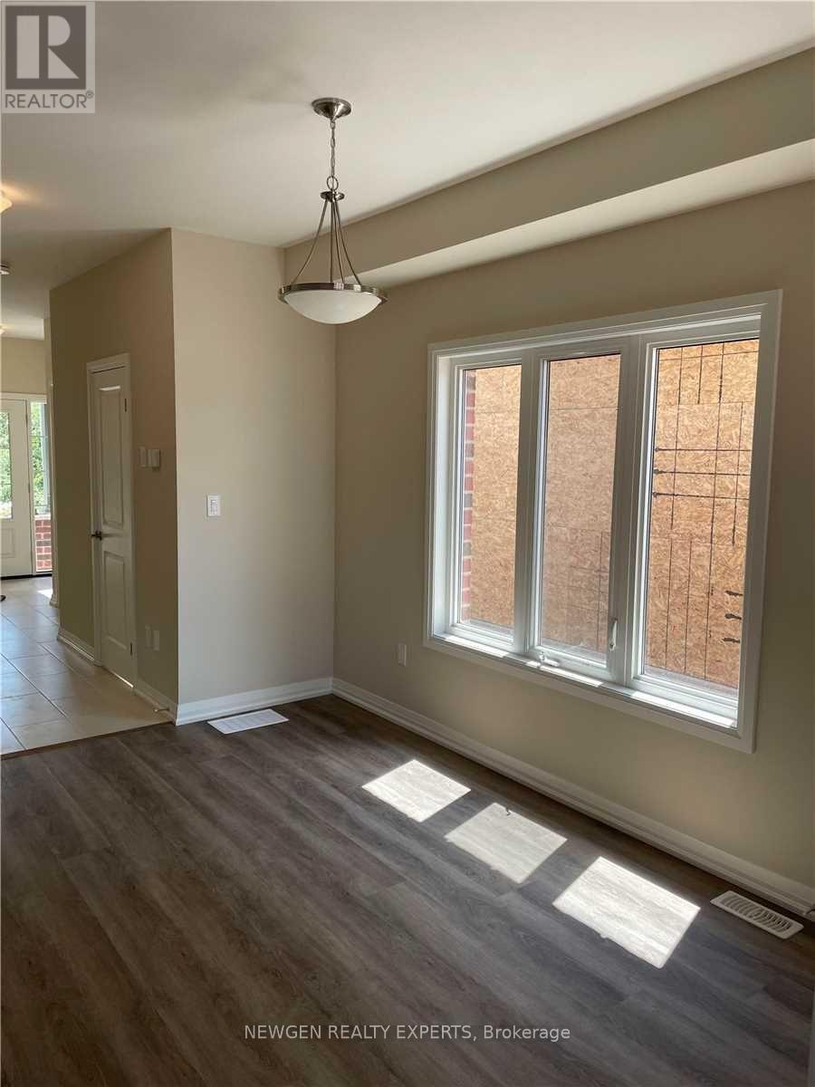 9255 White Oak Avenue, Niagara Falls, Ontario  L2G 0A4 - Photo 3 - X13833214