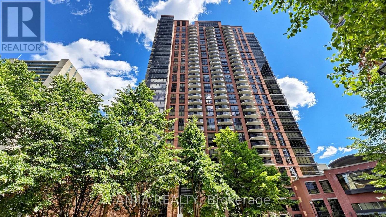 2010 - 33 Sheppard Avenue E, Toronto, Ontario M2N 7K1 - Photo 2 - C13806954