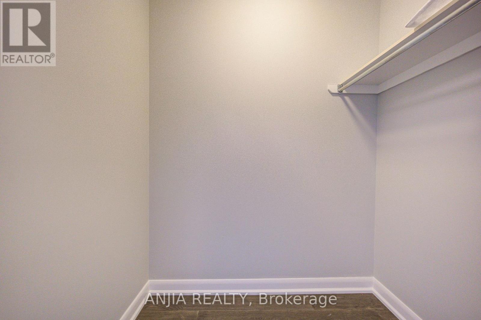 2010 - 33 Sheppard Avenue E, Toronto, Ontario M2N 7K1 - Photo 32 - C13806954