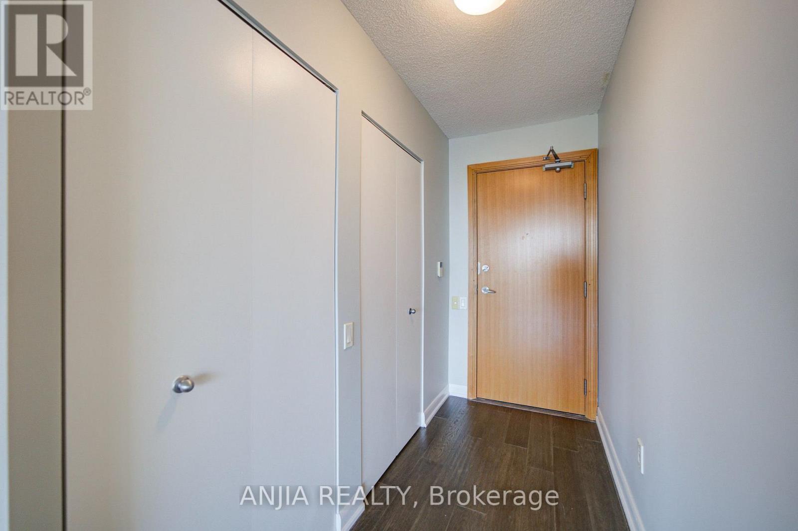 2010 - 33 Sheppard Avenue E, Toronto, Ontario M2N 7K1 - Photo 6 - C13806954