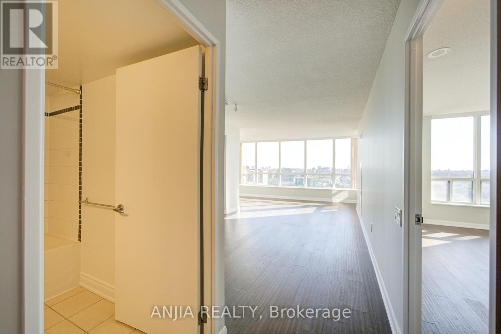 2010 - 33 Sheppard Avenue E, Toronto, Ontario M2N 7K1 - Photo 7 - C13806954