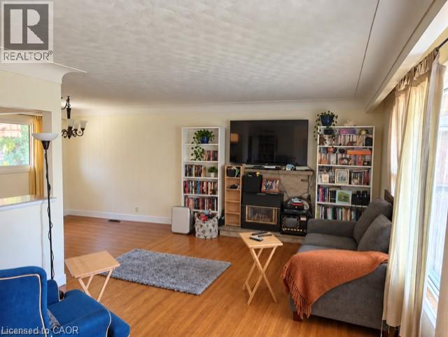 2428 Eileen Drive, Burlington, Ontario  L7R 1M8 - Photo 15 - 40864220