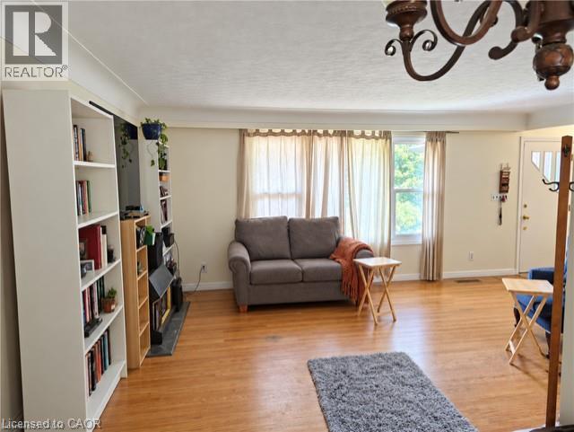 2428 Eileen Drive, Burlington, Ontario  L7R 1M8 - Photo 17 - 40864220
