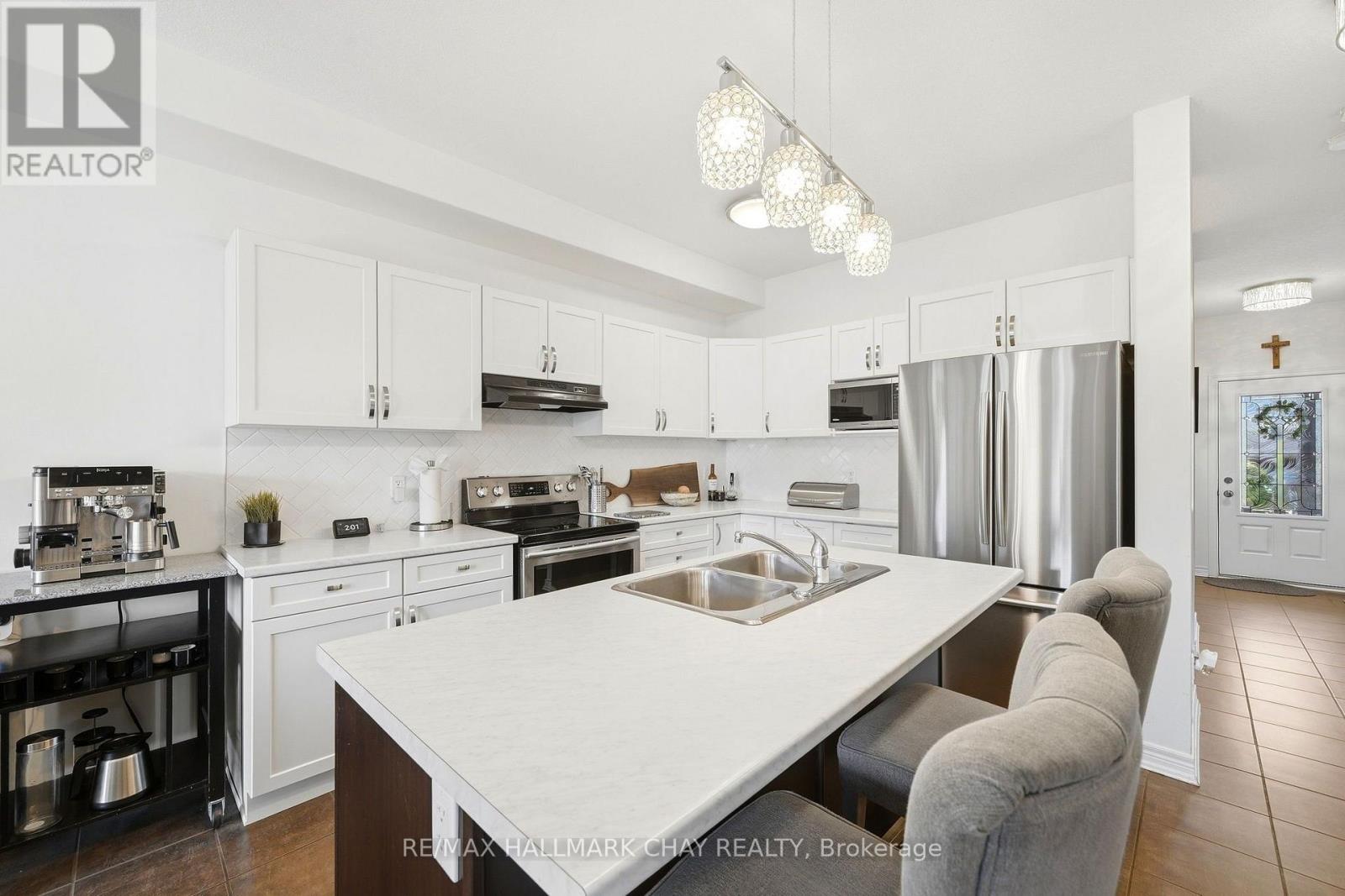 61 Carleton Trail, New Tecumseth, Ontario  L0G 1A0 - Photo 11 - N13833224