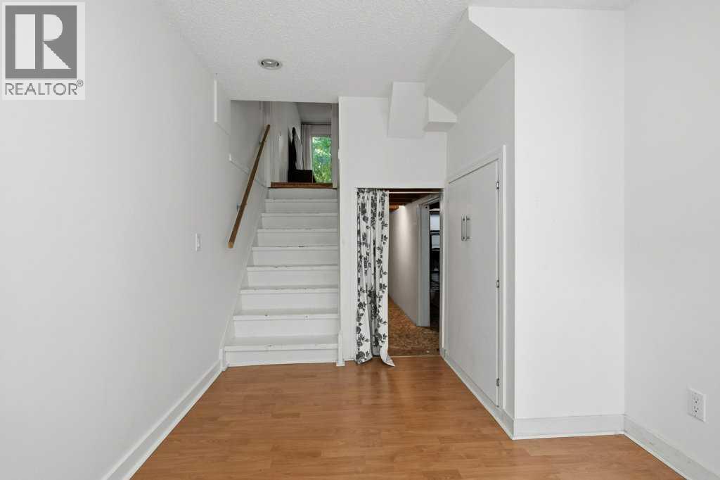 106 Dalgleish Bay NW, Calgary, Alberta  T3A 1K8 - Photo 33 - A2344644