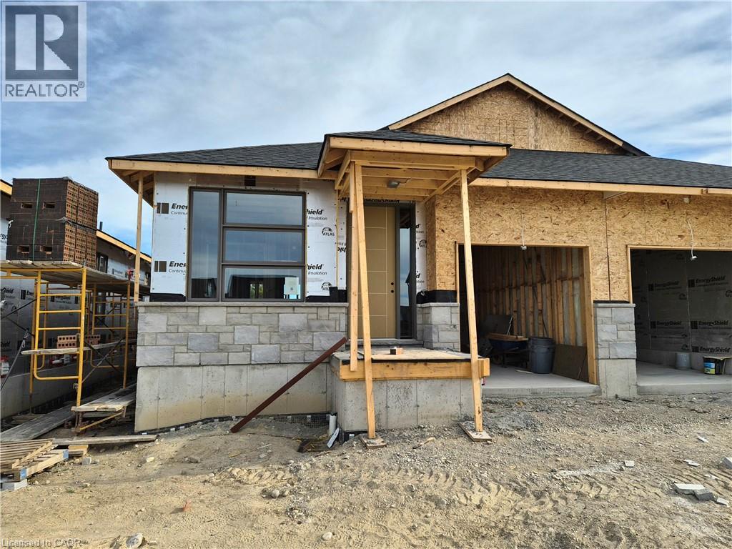 112 THACKERAY Way, Harriston, Ontario