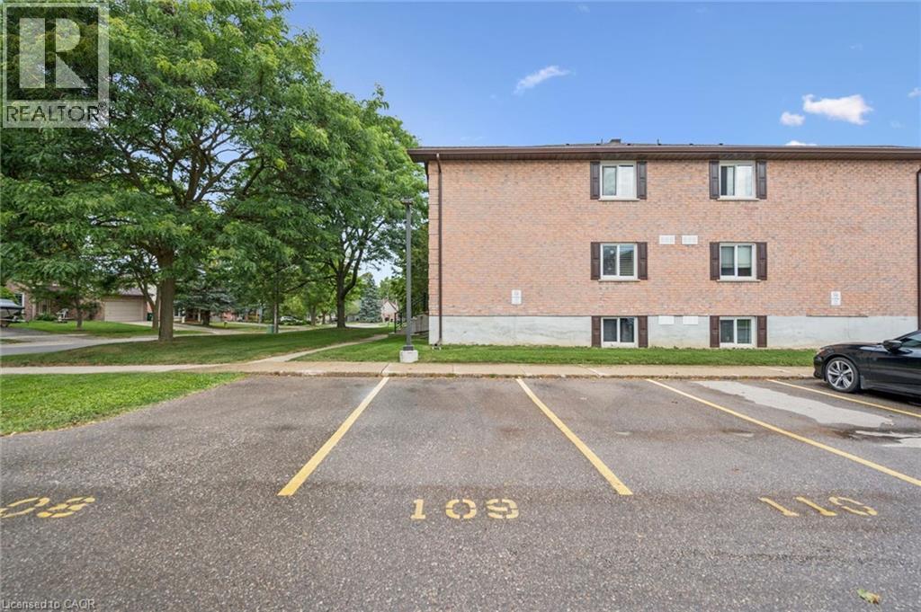 339 Northlake Drive Unit# 8, Waterloo, Ontario  N2V 1Z1 - Photo 25 - 40858444