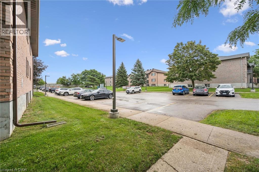 339 Northlake Drive Unit# 8, Waterloo, Ontario  N2V 1Z1 - Photo 36 - 40858444