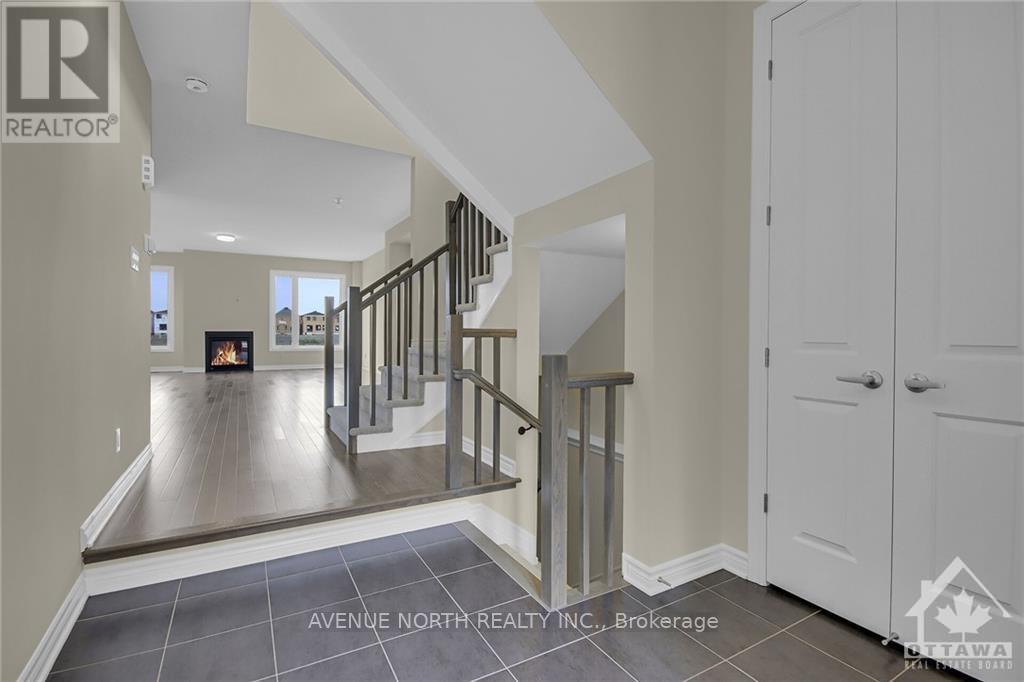 179 Lumen Place, Ottawa, Ontario  K1C 1T1 - Photo 3 - X13833234