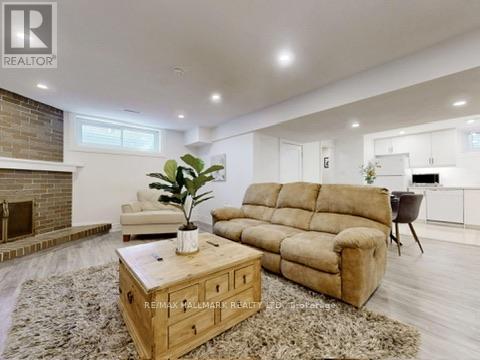 Bsmt - 238 Rumble Avenue, Richmond Hill, Ontario  L4C 4G7 - Photo 5 - N13833228