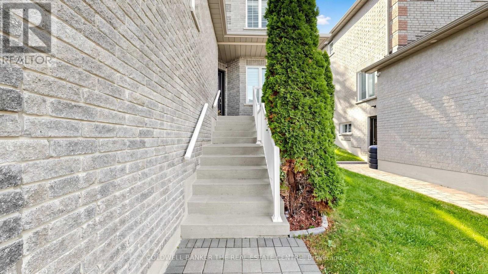 1847 Swan Street, Innisfil, Ontario  L9S 0B2 - Photo 5 - N13833238