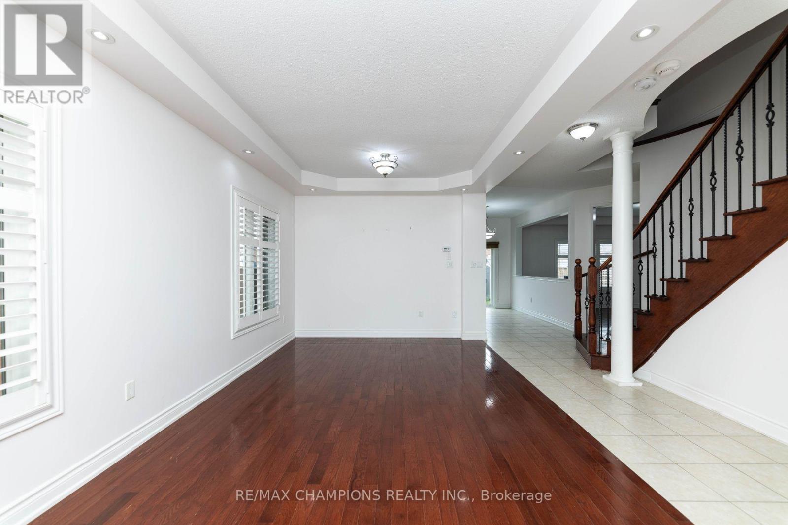 Upper - 89 Bayhampton Drive, Brampton, Ontario L6P 3A8 - Photo 16 - W13833152