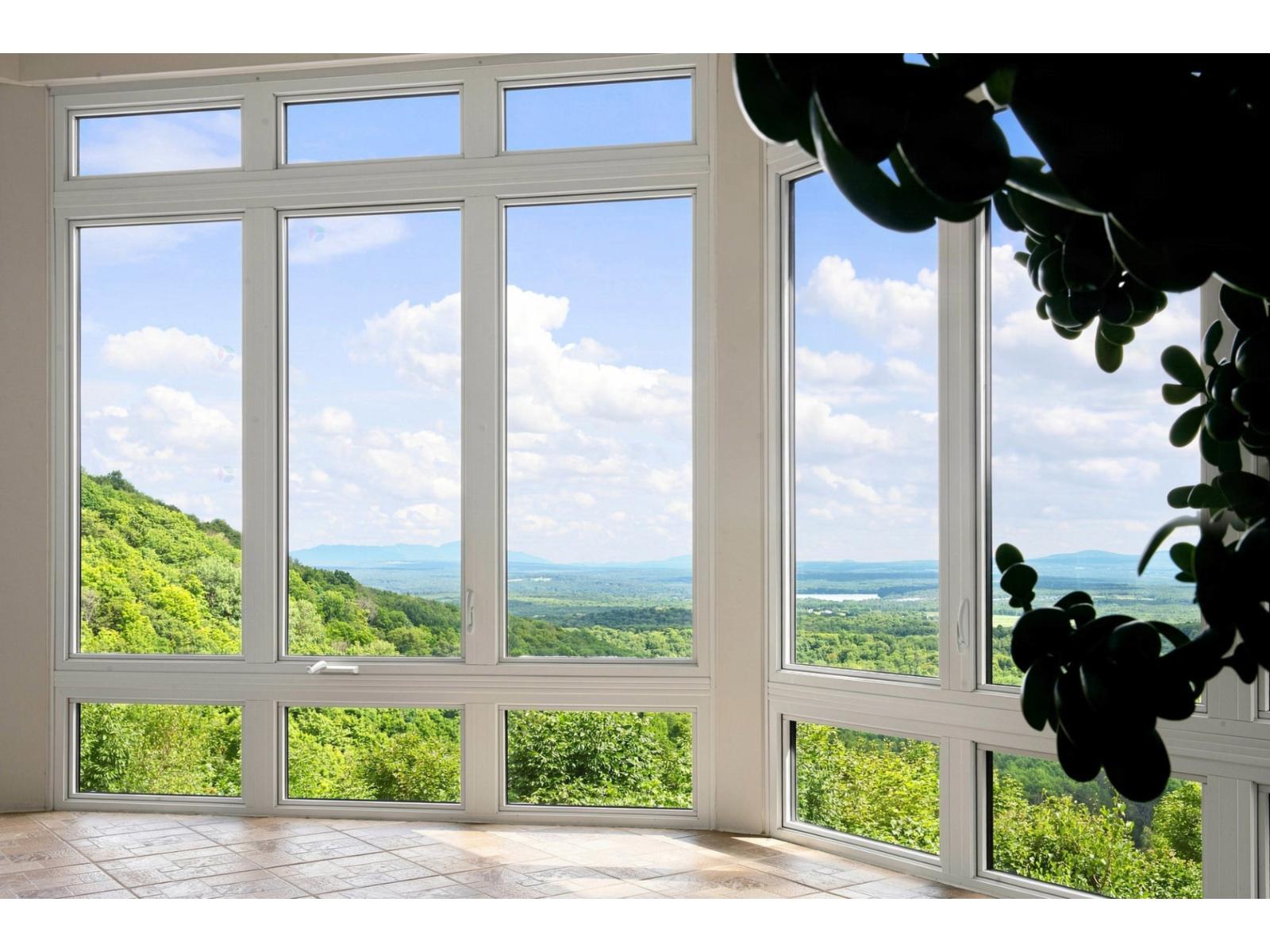 299 Rue des Cimes Shefford Quebec Canada J2M1N9 5