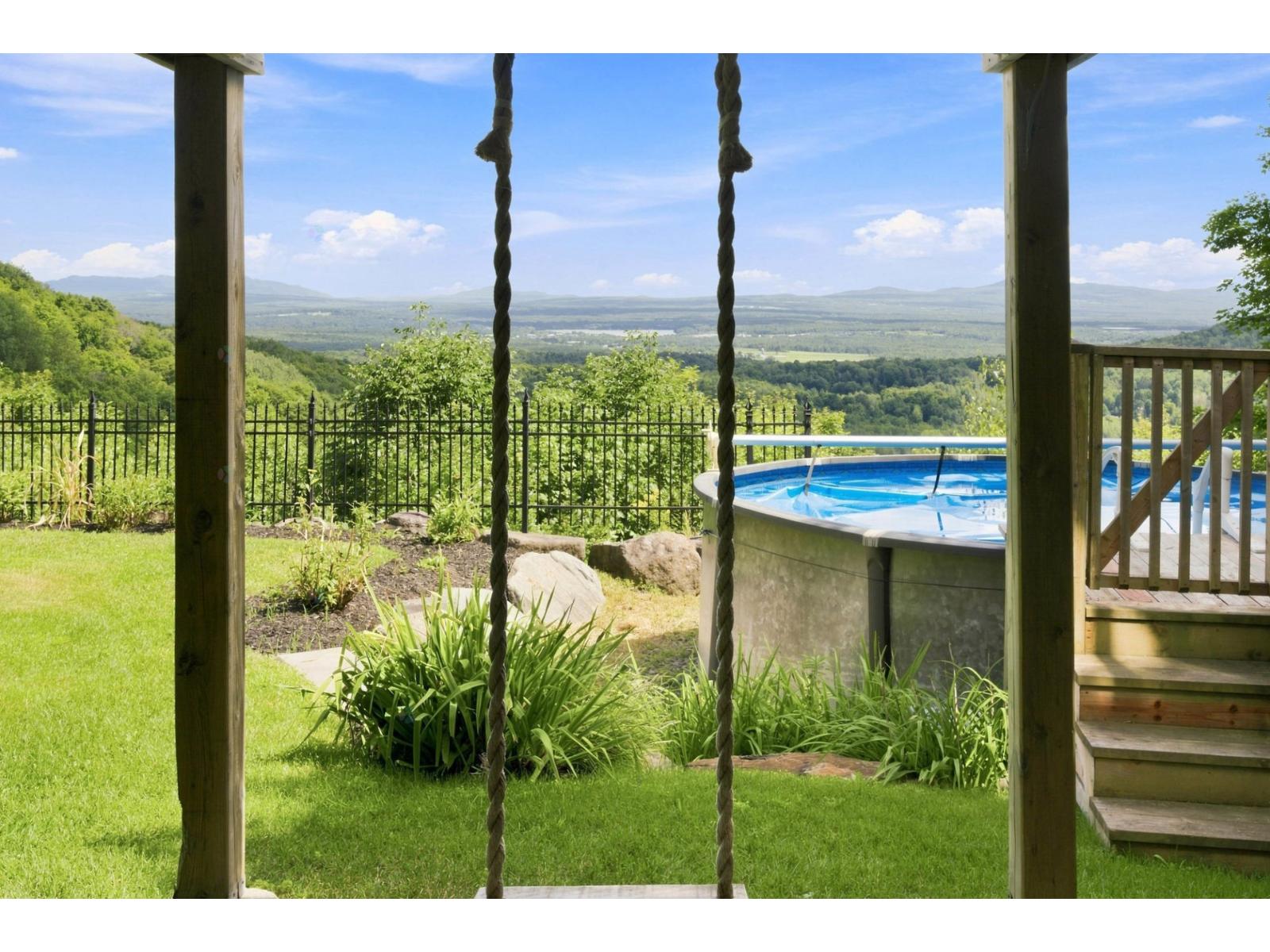 299 Rue des Cimes Shefford Quebec Canada J2M1N9 4