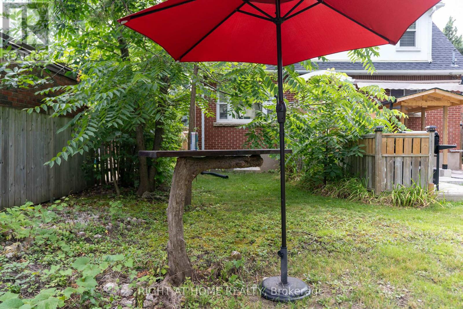 Lower - 105 Glenridge Avenue, St. Catharines, Ontario  L2R 4X5 - Photo 12 - X13833232