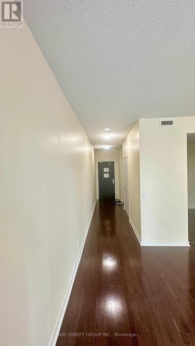 1909 - 770 Bay Street, Toronto, Ontario  M5G 0A6 - Photo 18 - C13631610