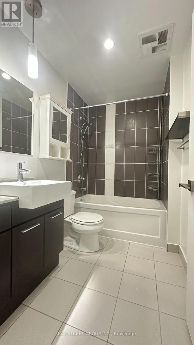 1909 - 770 Bay Street, Toronto, Ontario  M5G 0A6 - Photo 25 - C13631610