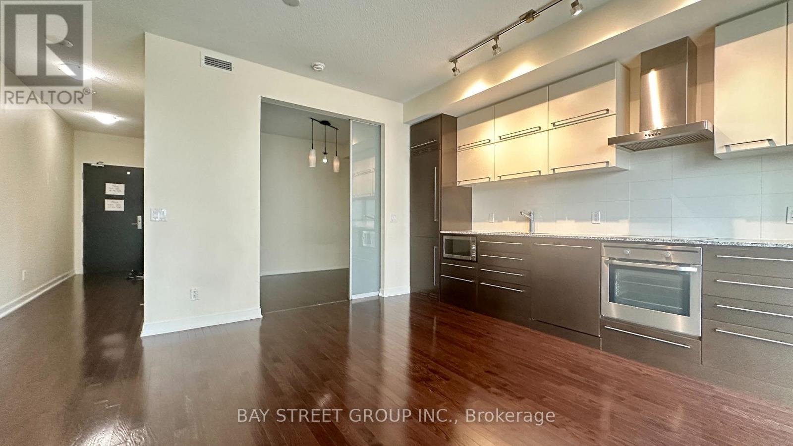 1909 - 770 Bay Street, Toronto, Ontario  M5G 0A6 - Photo 20 - C13631610