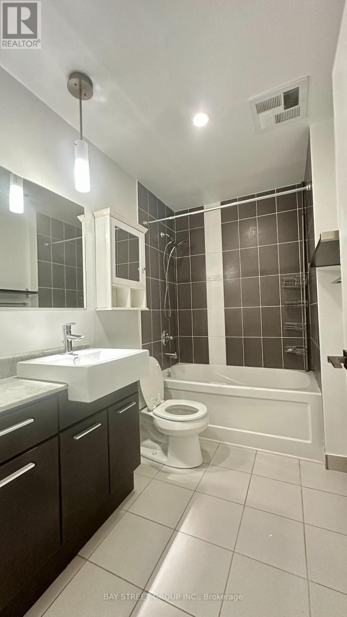 1909 - 770 Bay Street, Toronto, Ontario  M5G 0A6 - Photo 23 - C13631610