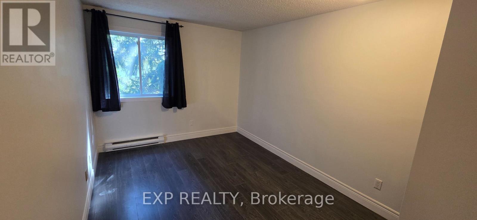 220 - 725 Deveron Crescent, London South, Ontario  N5Z 4X3 - Photo 10 - X13831952