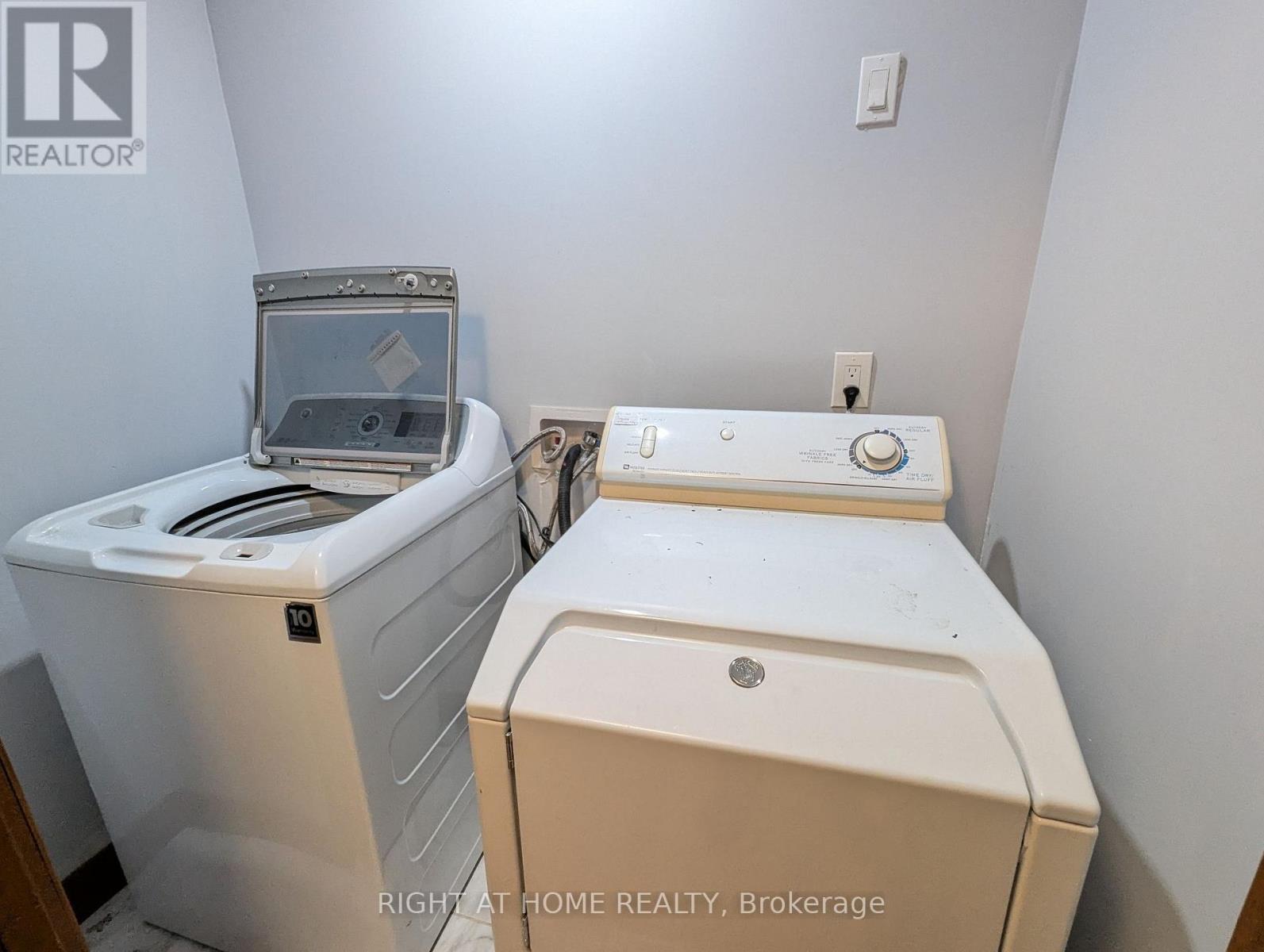 Main Floor - 716 Tulip Court, Oshawa, Ontario  L1G 3C6 - Photo 24 - E13833256