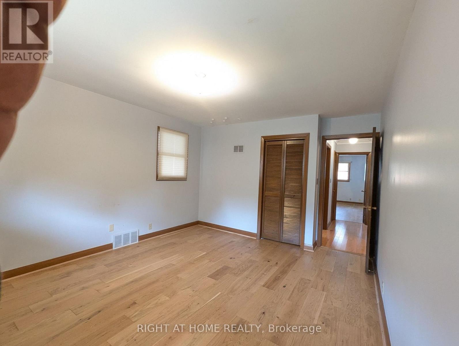 Main Floor - 716 Tulip Court, Oshawa, Ontario  L1G 3C6 - Photo 29 - E13833256