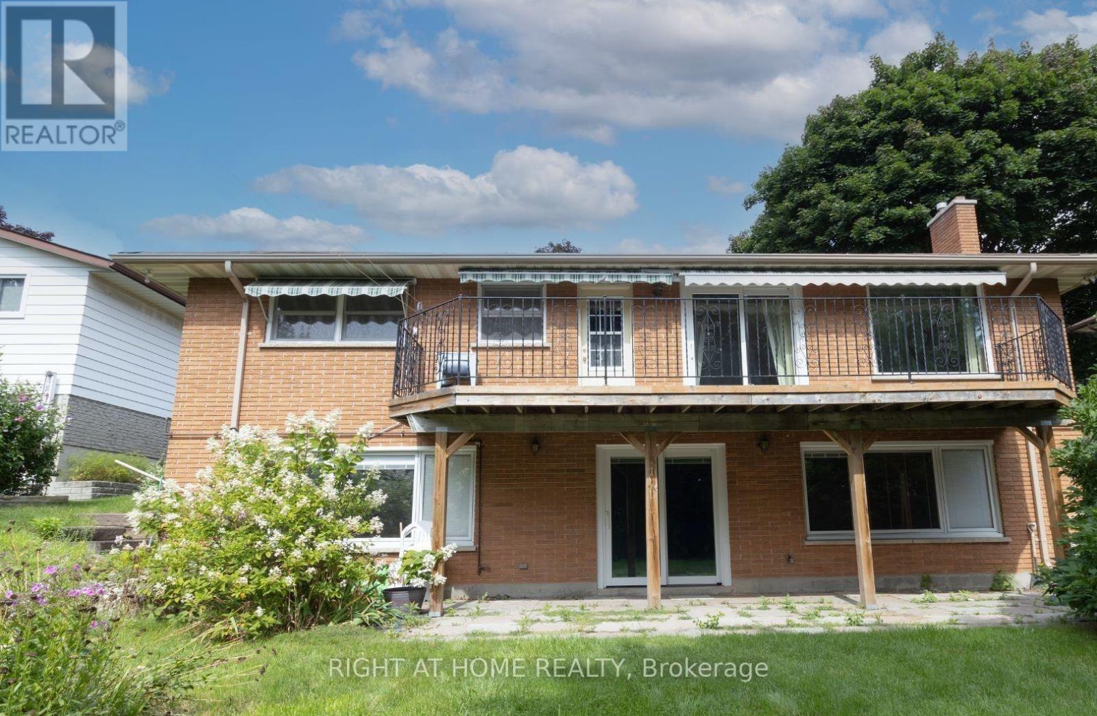 Main Floor - 716 Tulip Court, Oshawa, Ontario  L1G 3C6 - Photo 35 - E13833256