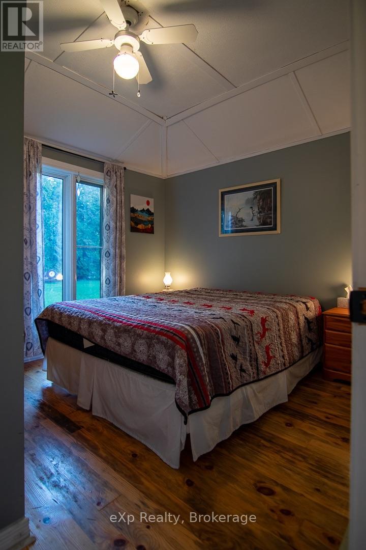 426 Huron Road, South Bruce Peninsula, Ontario  N0H 2T0 - Photo 19 - X13833258