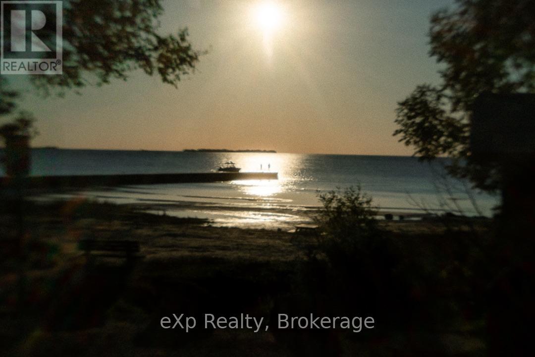 426 Huron Road, South Bruce Peninsula, Ontario  N0H 2T0 - Photo 37 - X13833258