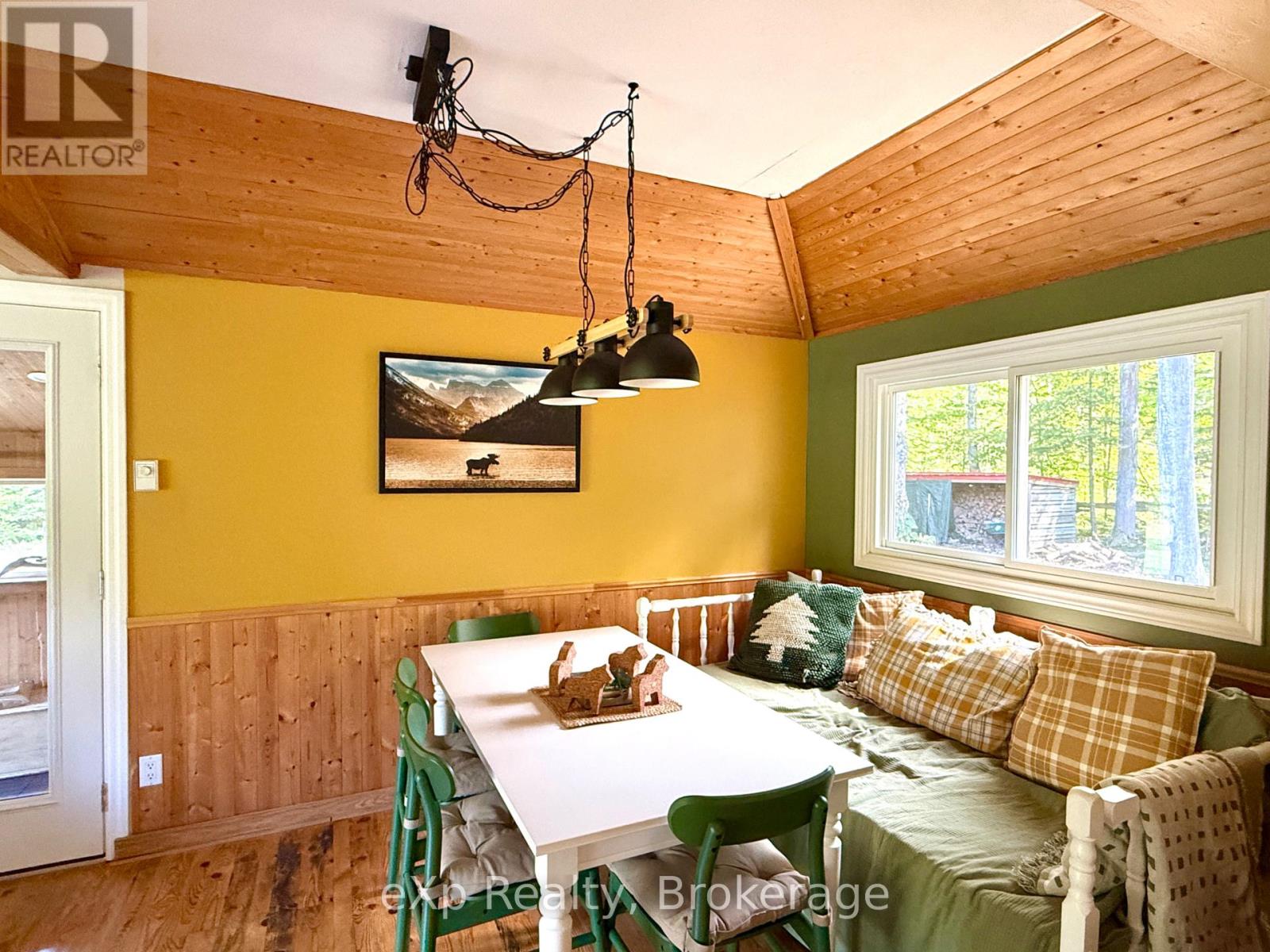 426 Huron Road, South Bruce Peninsula, Ontario  N0H 2T0 - Photo 6 - X13833258