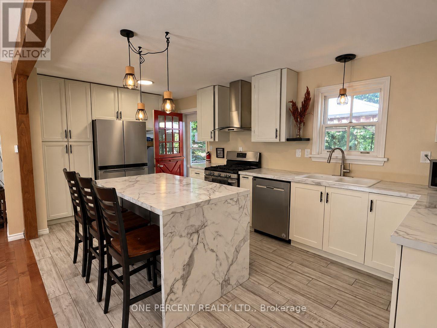 116 North Deer Lake Road, Huntsville, Ontario  P0B 1L0 - Photo 13 - X13833264