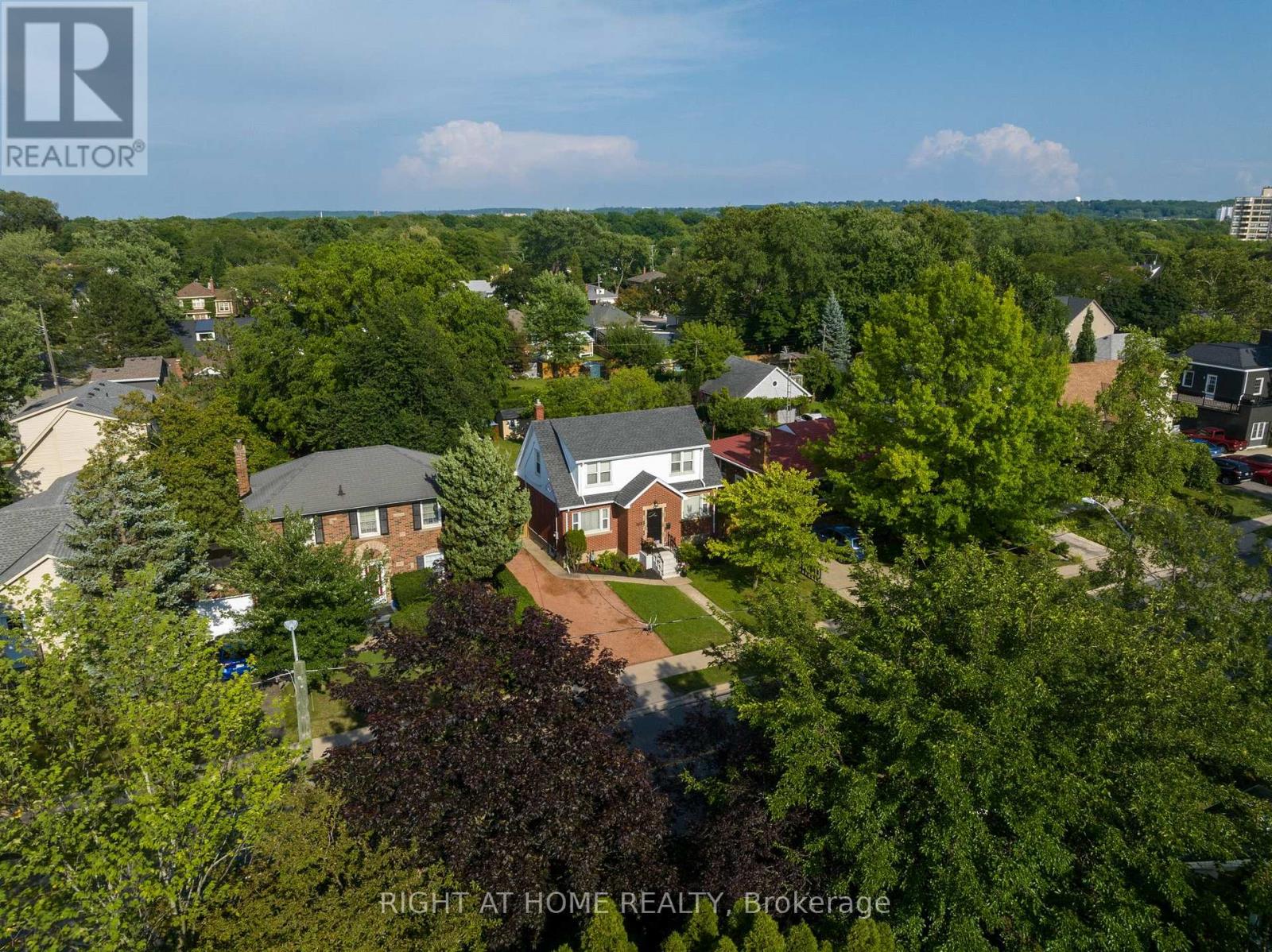 Bi-Level Unit - 105 Glenridge Avenue, St. Catharines, Ontario  L2R 4X5 - Photo 41 - X13833268