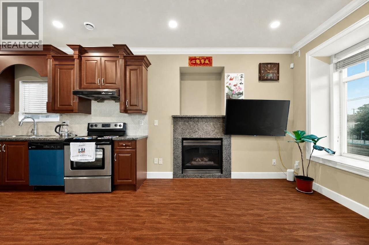 6676 Victoria Drive, Vancouver, British Columbia  V5P 3Y1 - Photo 2 - R3169244