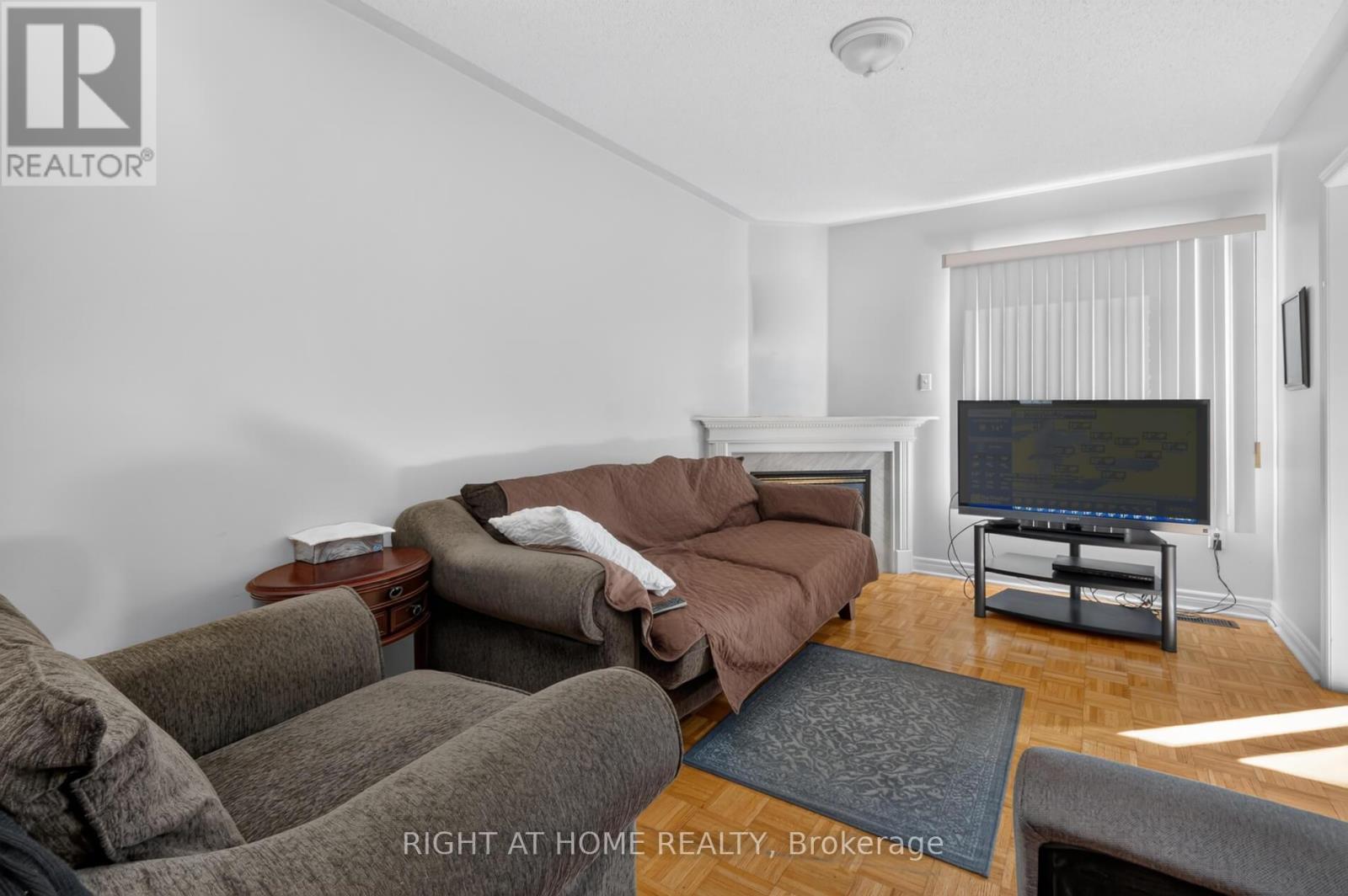71 Pottery Place, Vaughan, Ontario  L4L 9H2 - Photo 7 - N13833284