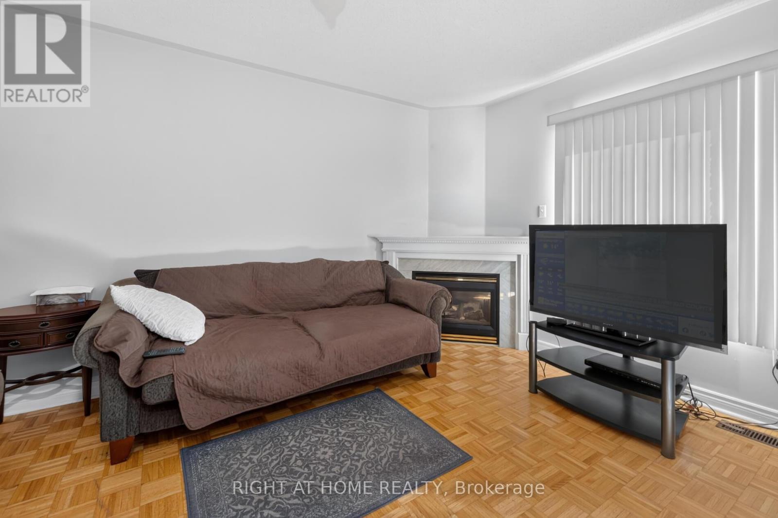 71 Pottery Place, Vaughan, Ontario  L4L 9H2 - Photo 9 - N13833284