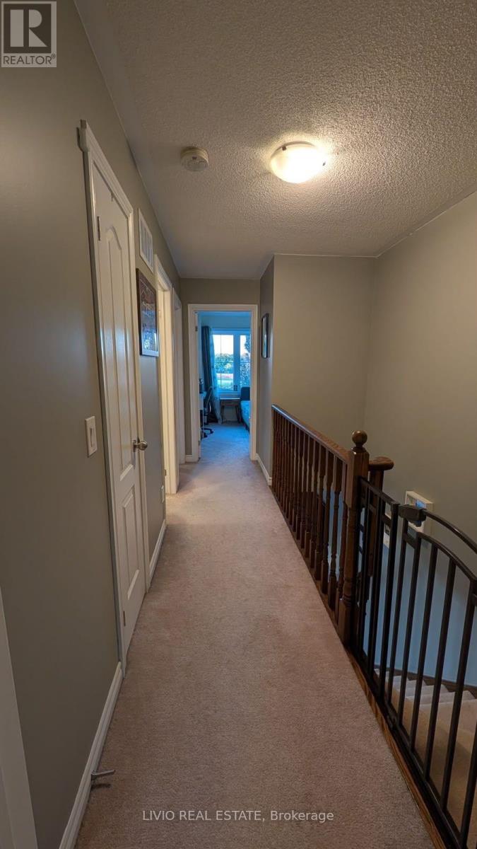157 Cedar Lake Crescent, Brampton, Ontario L6Y 0P9 - Photo 13 - W13831426