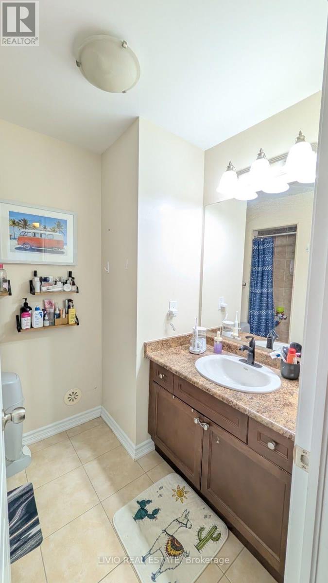 157 Cedar Lake Crescent, Brampton, Ontario L6Y 0P9 - Photo 16 - W13831426