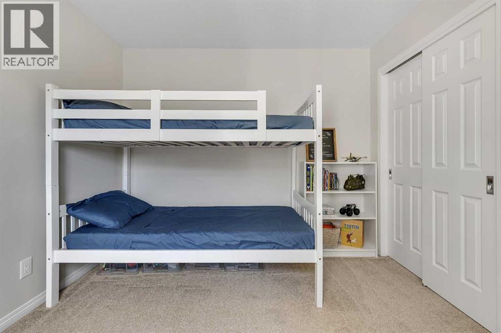 177 Yorkville Manor SW