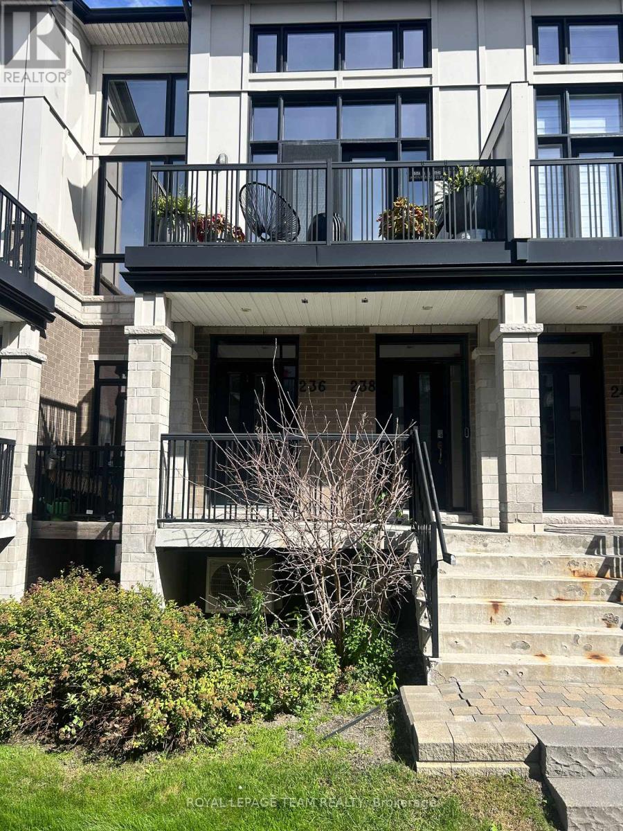 236 PEMBINA PRIVATE, Ottawa, Ontario