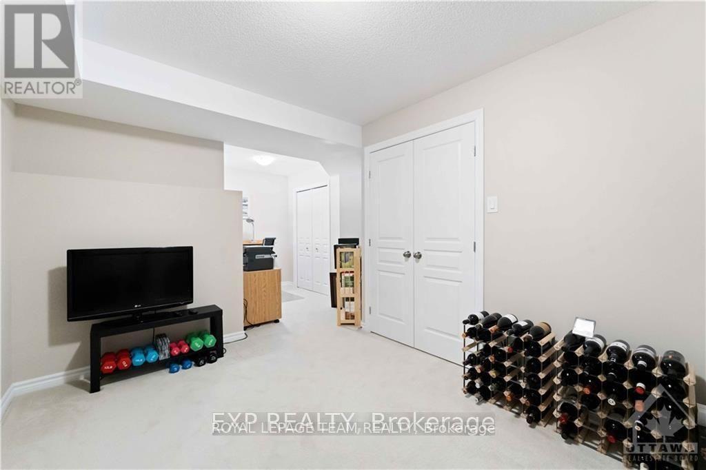 236 Pembina Private, Ottawa, Ontario  K4M 0G7 - Photo 15 - X13833294